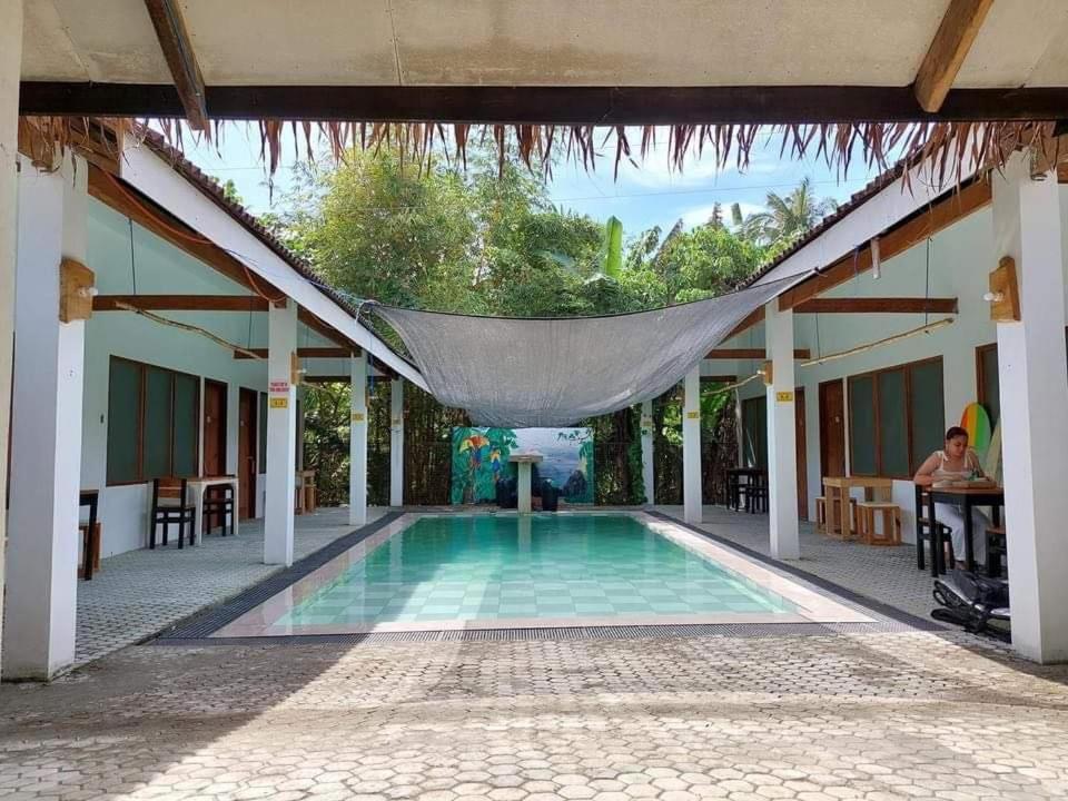 North Shore Beach Resort Балер Екстериор снимка